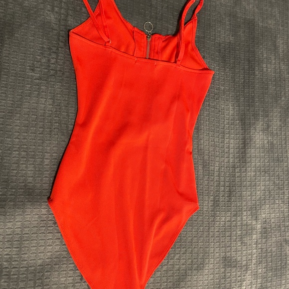 ❤️Red bodysuit❤️ - Picture 6 of 6
